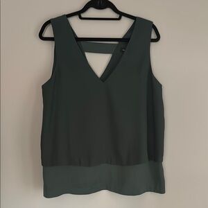 Banana Republic Green Sleeveless V-Neck Tank Top